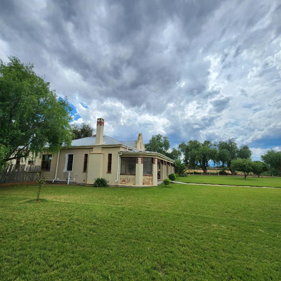Vila Karoo Leeu Self Catering Oudtshoorn Exteriér fotografie
