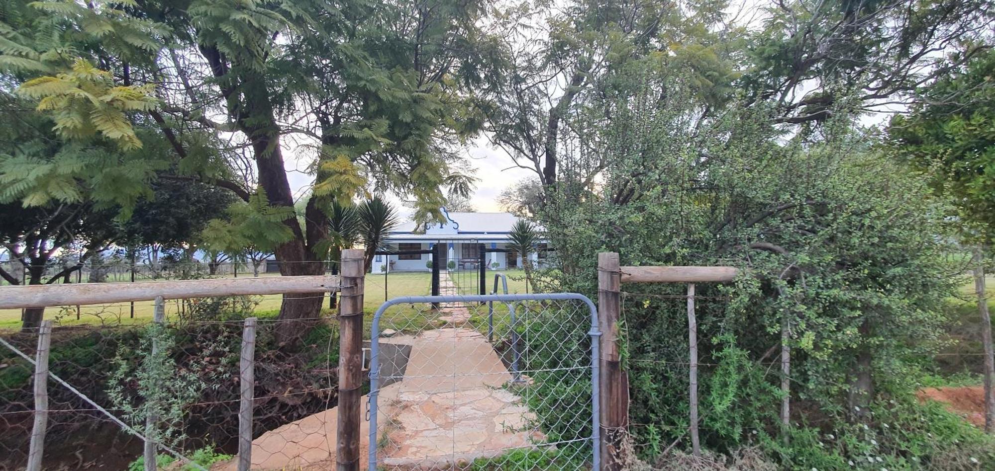 Vila Karoo Leeu Self Catering Oudtshoorn Exteriér fotografie