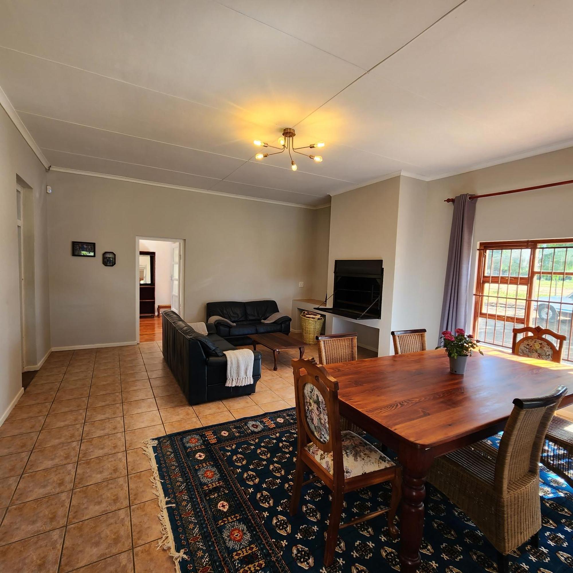 Vila Karoo Leeu Self Catering Oudtshoorn Exteriér fotografie